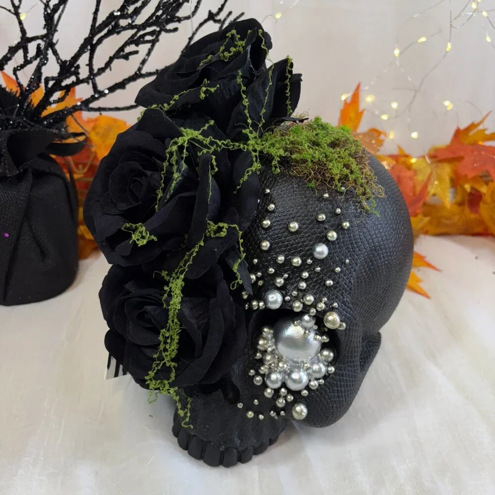 Halloween Glam Floral Black Roses Skull Pearls Moss Figure Centerpiece RARE